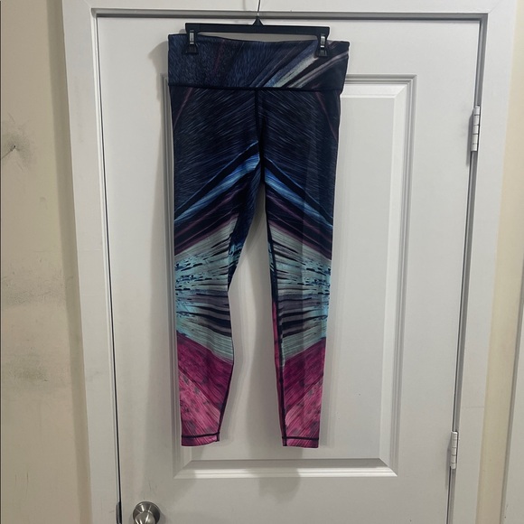 Lululemon Women's Multicolor Leggings sz 10 - Picture 1 of 8